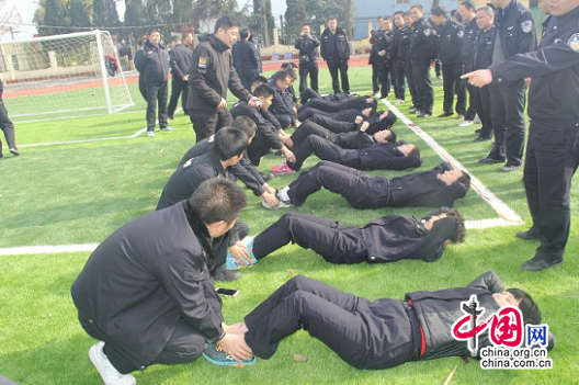陕西安康高新交警参加分局警务实战技能培训圆满结束
