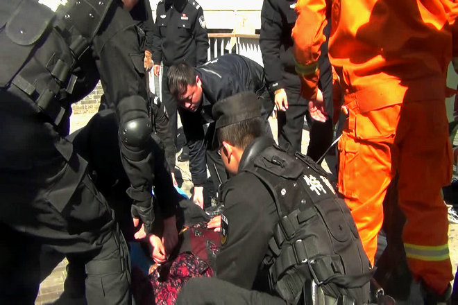 晋城武警消防支队高平中队勇救落水老人