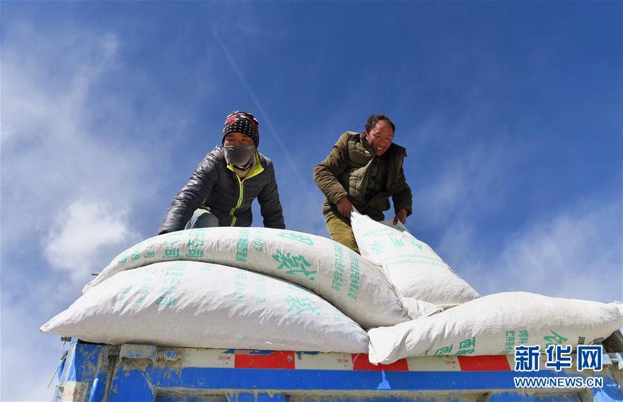 （新华全媒头条·图文互动）（7）“生命禁区”的守望——记我国海拔最高乡普玛江塘的干群官兵