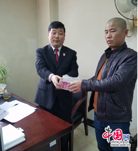 陕西：强制扣划获实效 “老赖”知错能改主动还款
