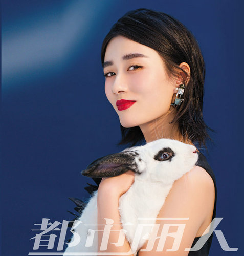 徐悦早春妆容灵动萌趣