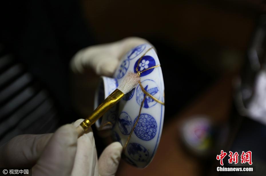 西安90后美女通过自学成为金缮修复师