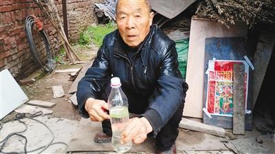 储油罐泄漏造成污染 村民家井水中含有柴油
