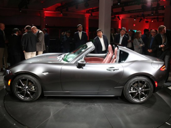全新马自达MX-5 RF