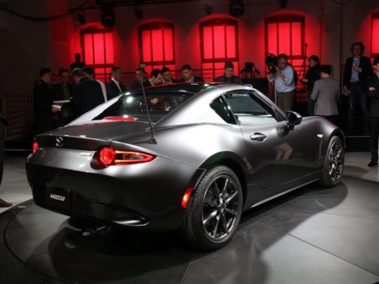 全新马自达MX-5 RF