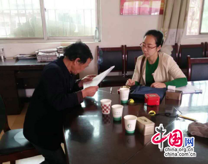 陕西临潼:法院案件的送达难 村组干部协助促审判