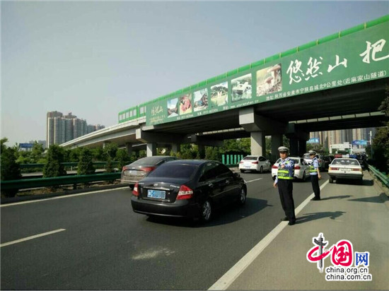 咸阳高交大队“五一”交通安保期间好人好事侧记