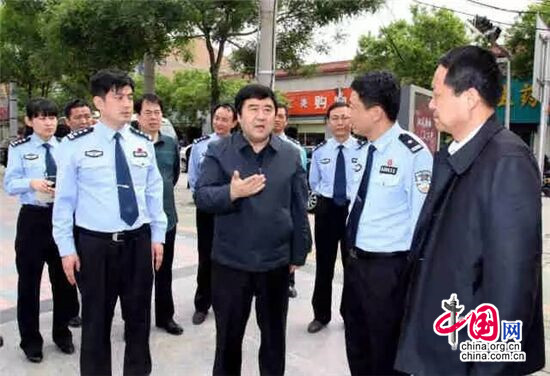 咸阳公安局长陈万峰深入基层调研指导工作