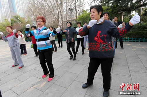 多省份鼓励有条件地区可自行提高基础养老金。(资料图)<a target=&apos;_blank&apos; href=&apos;http://www.chinanews.com/&apos; _cke_saved_href=&apos;http://www.chinanews.com/&apos;><p align=