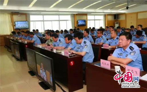 榆林公安召开解放思想更新观念优化环境大讨论会议