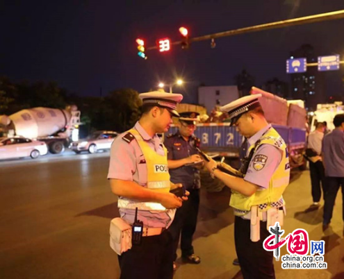 陕西省交警总队开展西安市低速高排放车集中治理行动