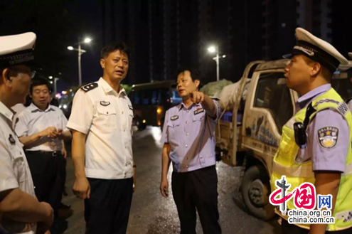 陕西省交警总队开展西安市低速高排放车集中治理行动