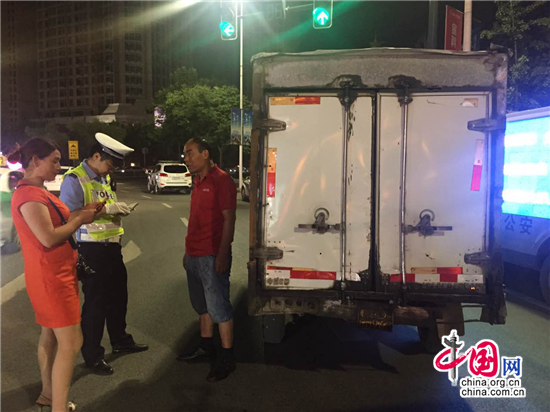 咸阳市开展低速高排放车辆专项治理攻坚夜查行动
