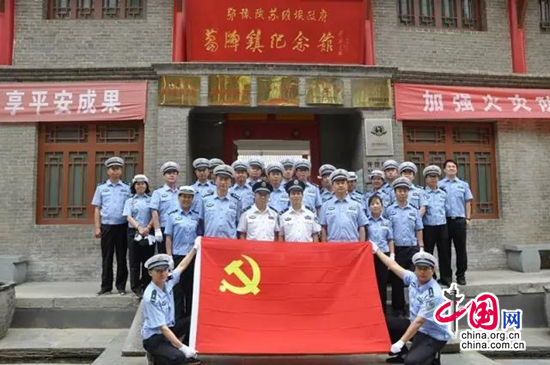 西安交警开展“迎七一坚定信念 铸警魂追赶超越”活动