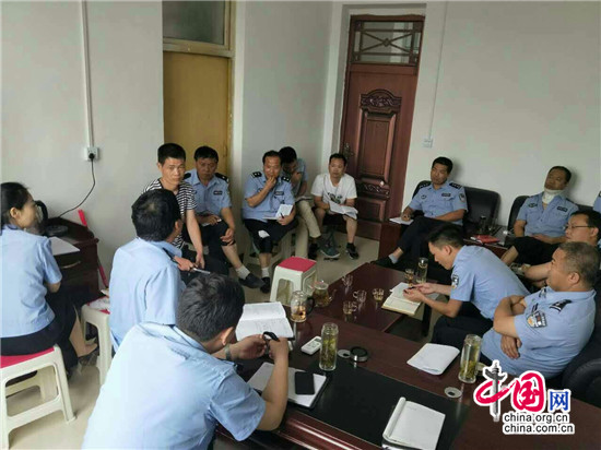 华阴市玉泉派出所联合法制大队举办执法培训会