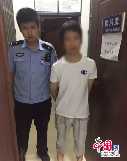 太白路派出所破获两起“假身份”盗窃案件