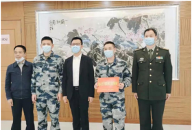 上海市闵行区政府党组成员杨辛带队赴空军上海基地走访慰问