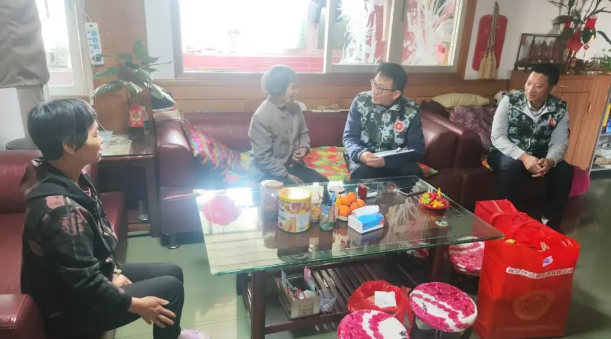 江门市退役军人事务系统开展走访慰问烈属主题活动