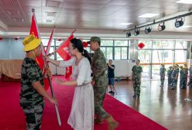 上海市浦东新区：沙场砺精兵，铁血铸军魂 “国防小战士”夏令营开训