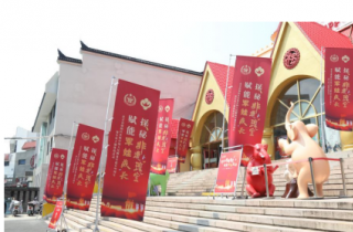 北京市朝阳区举办庆“八一”军娃木偶非遗体验活动