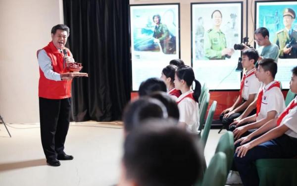 广州推出“红棉老兵”志愿服务工作办法 ，打造退役军人志愿服务“广州样板”