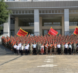 云南省红河州军地联合开展迎战旗凯旋仪式