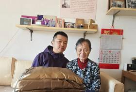 上海市徐汇区湖南街道把温暖送到老兵身边