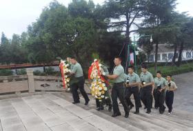 （塘桥镇）组织2025年秋季退役士兵开展“缅怀先烈事迹，传承英烈精神”活动