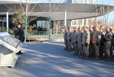 北京市怀柔区双拥办邀请驻区部队官兵走进怀柔科学城