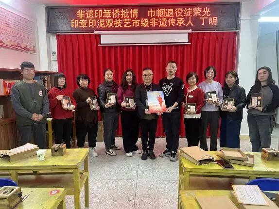 汕头市金平区：“三八”双拥情暖巾帼 非遗匠心共筑同心