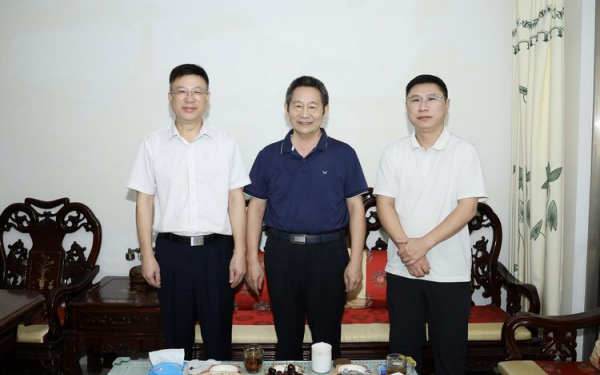 三亚市退役军人事务局开展 “七一” 走访慰问活动